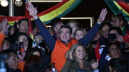 Rodrigo Paz celebra primer lugar preliminar