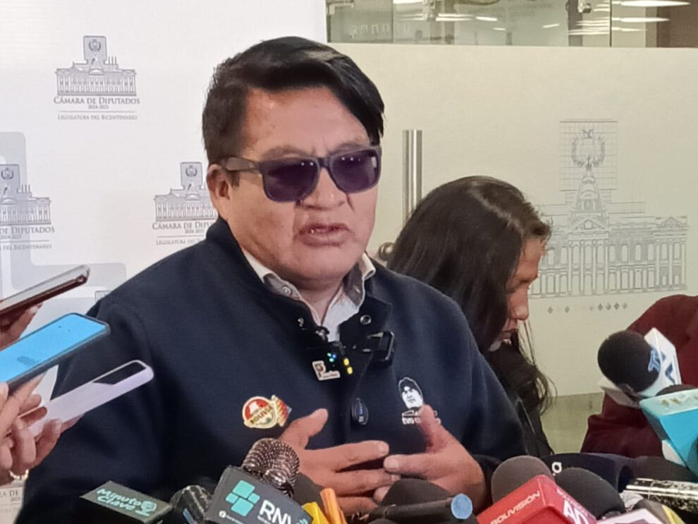 Renán Cabezas critica elecciones y denuncia manipulación política