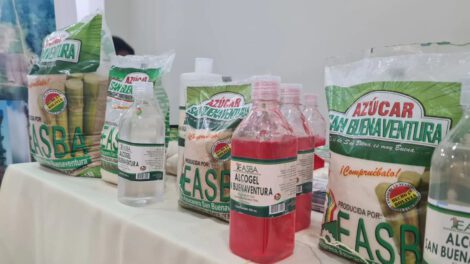 Easba exporta alcohol a Perú y abastece mercados bolivianos
