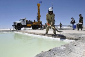 Defensa del litio en el Salar de Uyuni