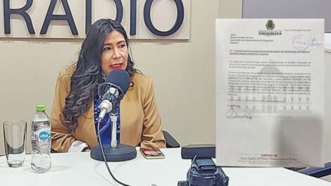 Renuncia y denuncia corrupción en Gobernación de Chuquisaca