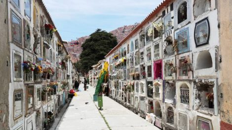 Robo de lápidas en La Paz