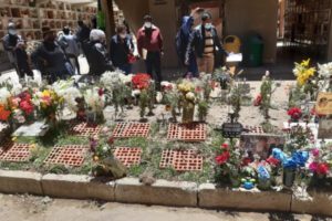 Manejo de cuerpos sepultados por Covid-19 en La Paz