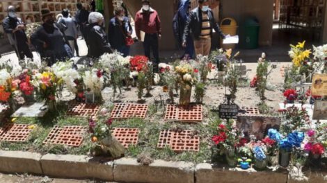 Manejo de cuerpos sepultados por Covid-19 en La Paz