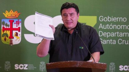 Paro indefinido en salud en Santa Cruz