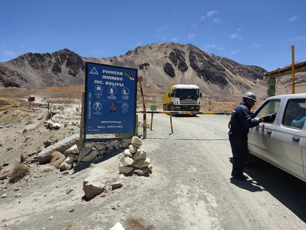 conflicto en la mina Andacaba en Potosí