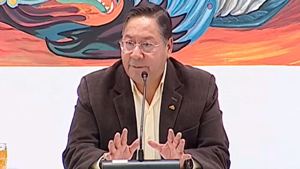 Luis Arce no abandonará Bolivia tras dejar el mando