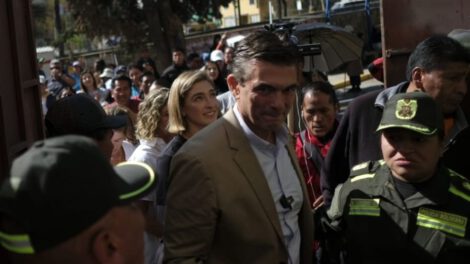 Rodrigo Paz en reunión con Arce