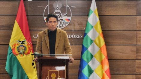 Andrónico Rodríguez anuncia nueva etapa política en el Senado