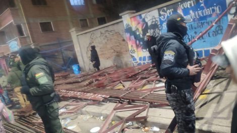 Desplome de gradería en Potosí durante la festividad de Ch’utillos