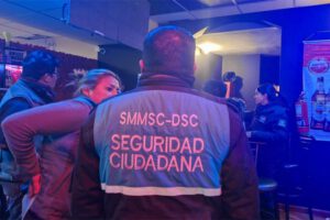 Clausuran locales nocturnos en La Paz