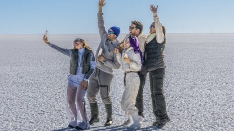 HONOR 400 traducción en vivo para facilitar la comunicación multilingüe