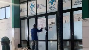 Bono adeudado trabajadores de salud en Santa Cruz