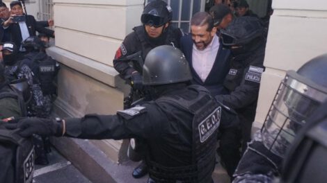 audiencia de Camacho y Pumari