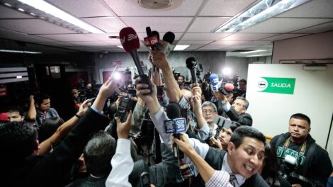 Infiltración policial en grupos de prensa en Ecuador