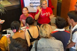 feria EducationUSA en Santa Cruz