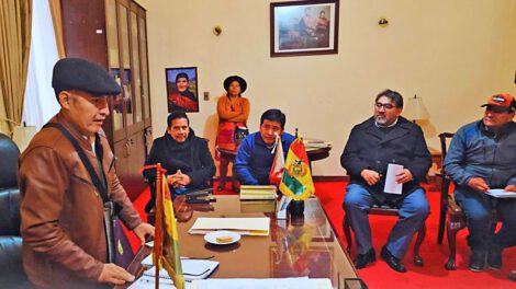 Damián Condori alta médica ante la Asamblea Legislativa de Chuquisaca