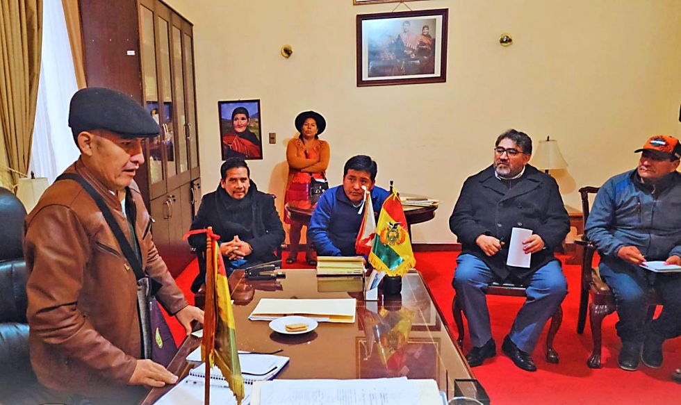 Damián Condori alta médica ante la Asamblea Legislativa de Chuquisaca