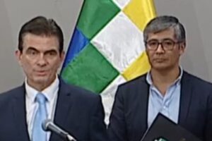 José Gabriel Espinoza se une al equipo de Rodrigo Paz en el PDC