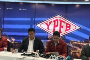 YPFB importación de combustible