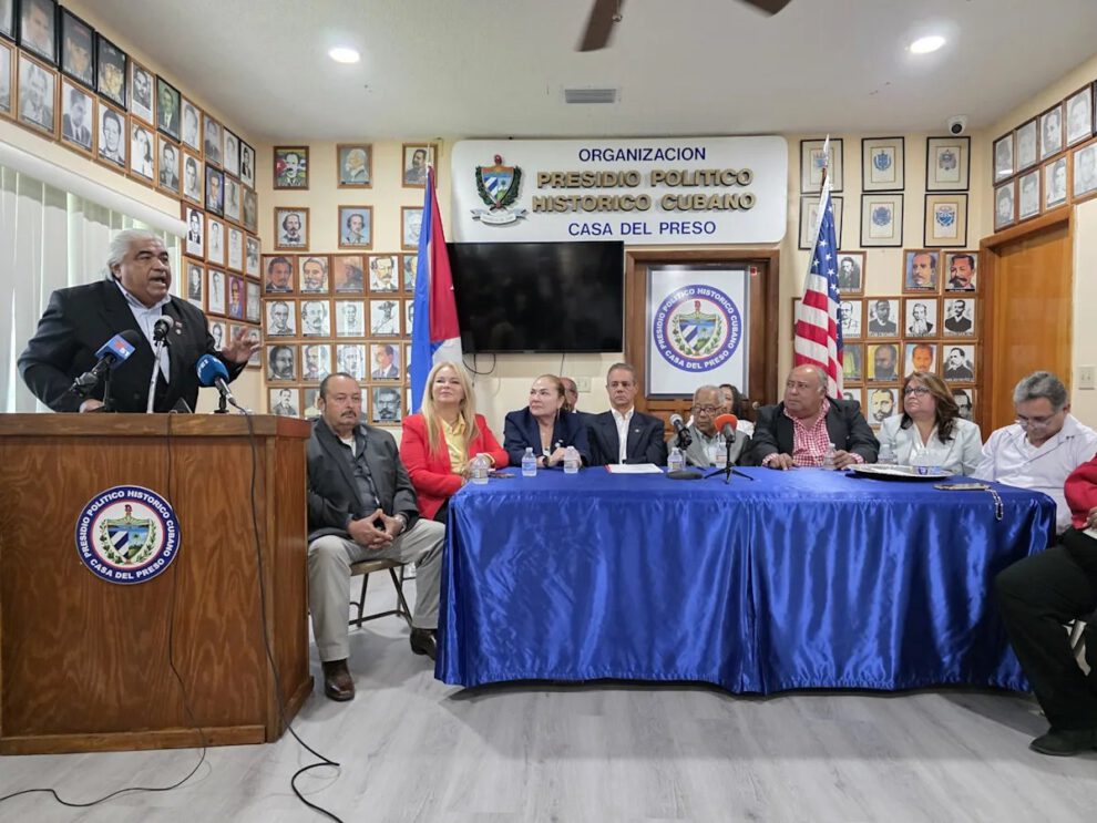 Despliegue militar estadounidense frente a Venezuela