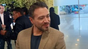 Bolivia en piloto automático según el diputado Alejandro Reyes