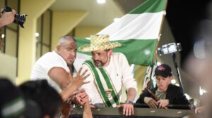 Luis Fernando Camacho regresa a Santa Cruz tras casi mil días en prisión
