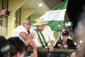 Luis Fernando Camacho regresa a Santa Cruz tras casi mil días en prisión