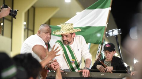 Luis Fernando Camacho regresa a Santa Cruz tras casi mil días en prisión