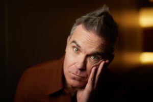 Robbie Williams demanda autoría Angels