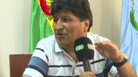 Evo Morales acusa a Arce de pactar con la oposición