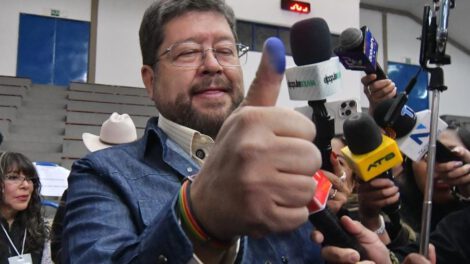 Guerra sucia digital en la política contemporánea