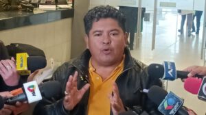 Camacho no respaldará a ningún candidato según diputado Andrés Romero