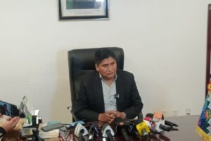 Regreso de exiliados políticos según diputado Andrés Flores