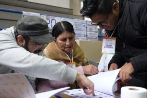 Desembolso al TSE para balotaje entre Paz y Quiroga