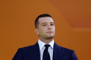 Crisis política en Francia liderada por Jordan Bardella