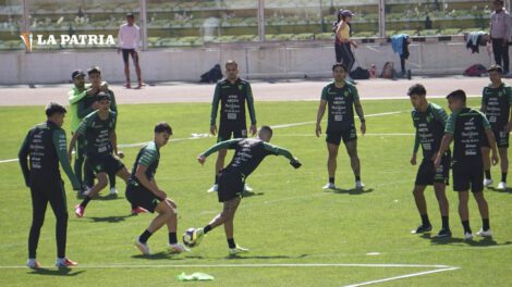 Selección boliviana se traslada a Barranquilla para partido contra Colombia