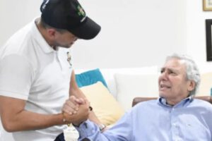 Homenaje a Percy Fernández por Luis Fernando Camacho