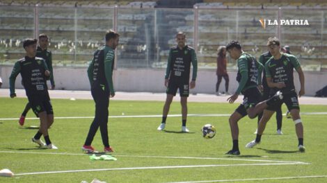 La selección boliviana en Barranquilla para el partido contra Colombia