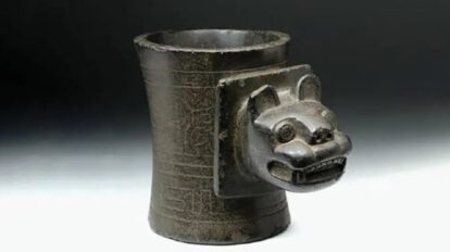 artefacto precolombino de Tiwanaku