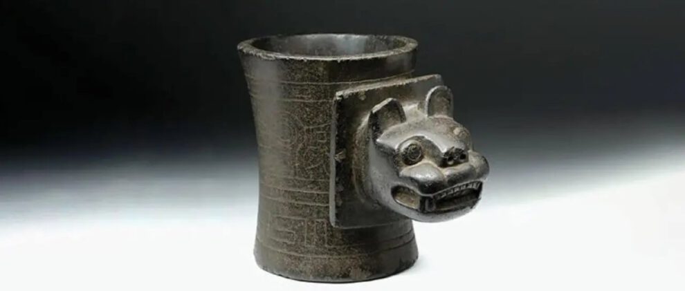 artefacto precolombino de Tiwanaku