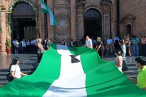 Percy Fernández homenajeado en Santa Cruz