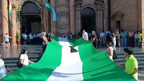 Percy Fernández homenajeado en Santa Cruz