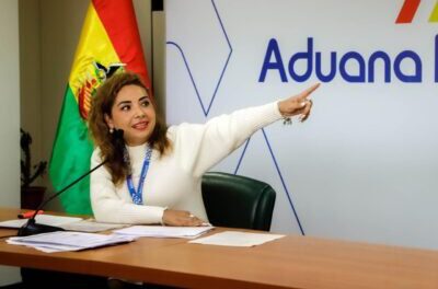 Incautación de vehículos indocumentados por la Aduana Nacional