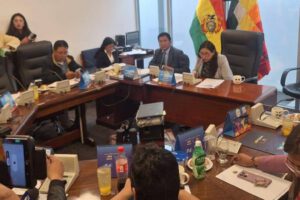 Ley para elegir vocales del TSE