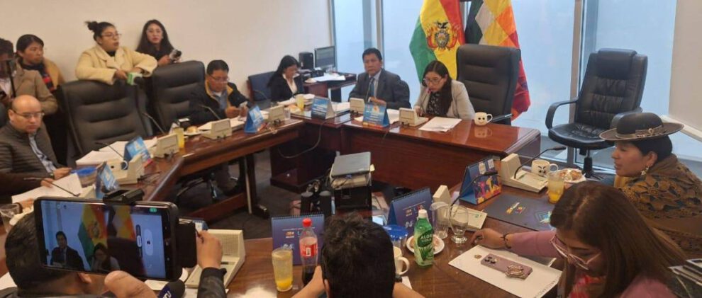 Ley para elegir vocales del TSE