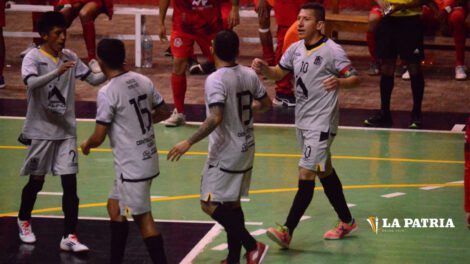 Morales Moralitos festeja el triunfo en la Liga Nacional de Futsal