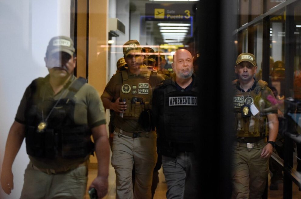 Arturo Murillo aprehendido en el Aeropuerto Internacional de Viru Viru