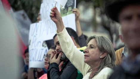 Zoya Zamora exige curul a Rodrigo Paz Pereira en el Parlamento