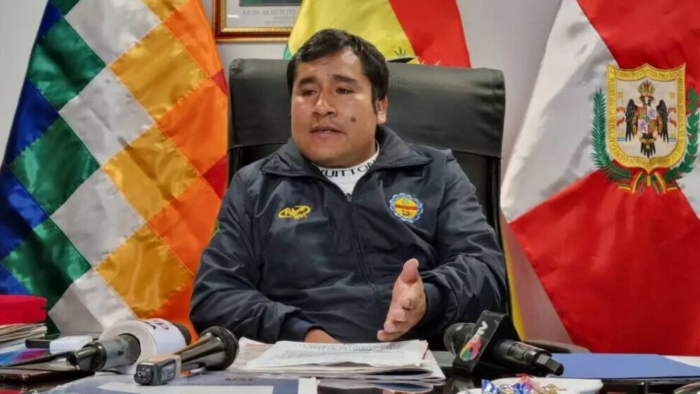 Israel Huaytari falsificación de documentos